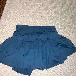 gold hinge tennis skirt